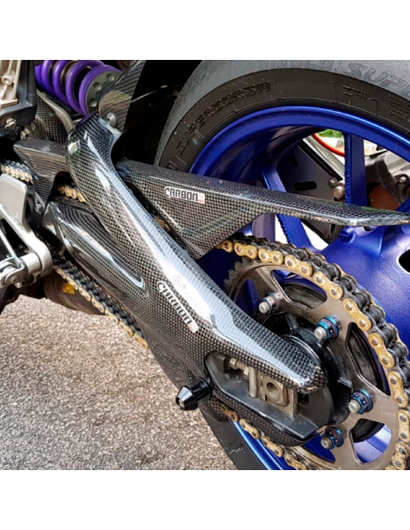 CARBON 2 RACE Protector Cadena Carbono YAMAHA MT09 / FZ09 2013-2020