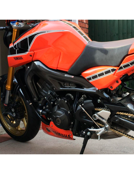copy of Protector Basculante de fibra de carbono YAMAHA R1 2015-2020