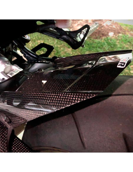 copy of Protector Basculante de fibra de carbono YAMAHA R1 2015-2020