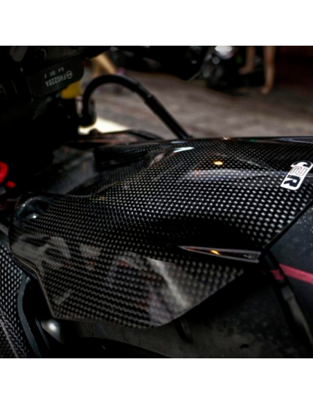 copy of Protector Basculante de fibra de carbono YAMAHA R1 2015-2020