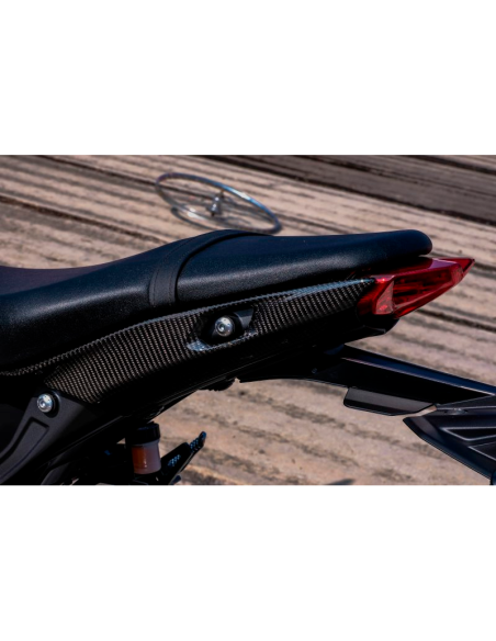 copy of Protector Basculante de fibra de carbono YAMAHA R1 2015-2020