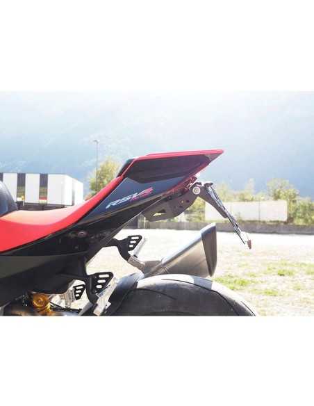 Porta matrícula EVOTECH para Aprilia RSV4 2021-2024